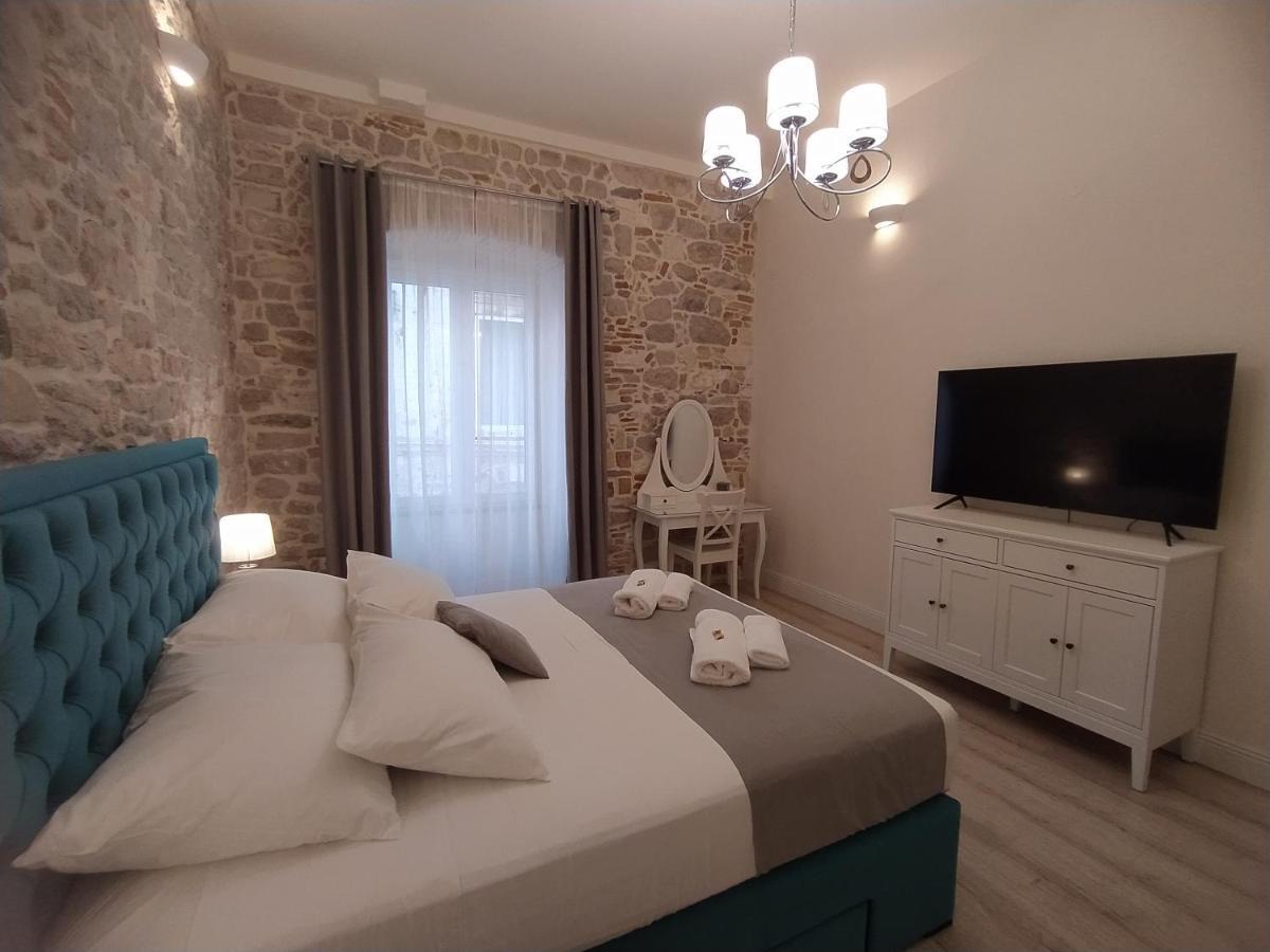 Apartment Antique Zadar - City Center Eksteriør billede